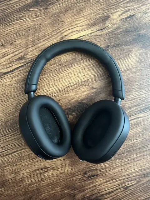 Sony WH-1000XM5 — Тбилиси — 500 ₾