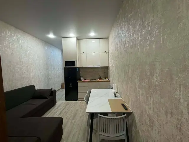 Просторная студия по улице Кобаладзе, 18 — Батуми — 400 $