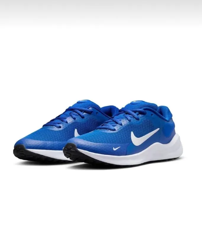 Кроссовки Nike Revolution 7