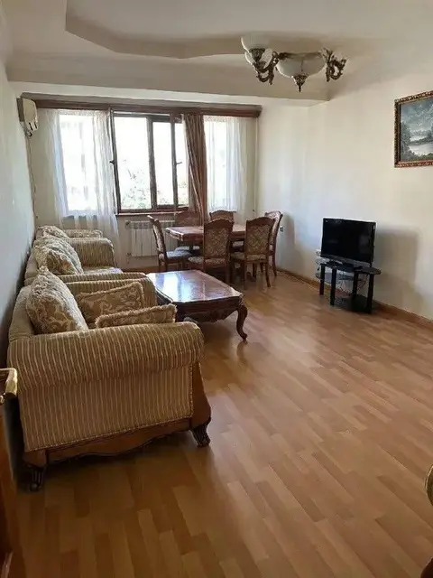 3 комн. квартира — Yerevan — 300,000 ֏