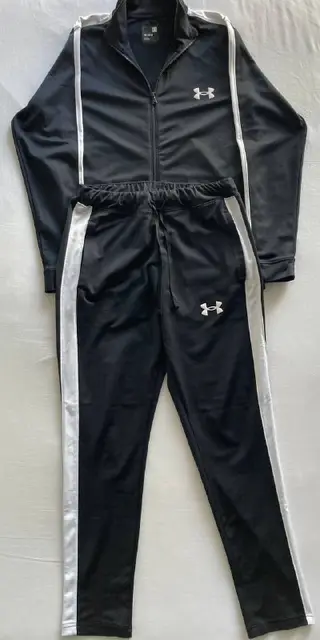 Спортивный костюм Under Armour — Batumi — 120 ₾