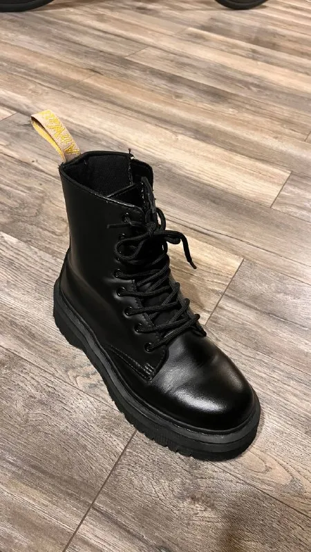 Ботинки ориг Dr. Martens vegan jadon II boot mono platforms