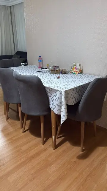 Раздвижной стол и 6 стульев — Стамбул — 8 000 ₺