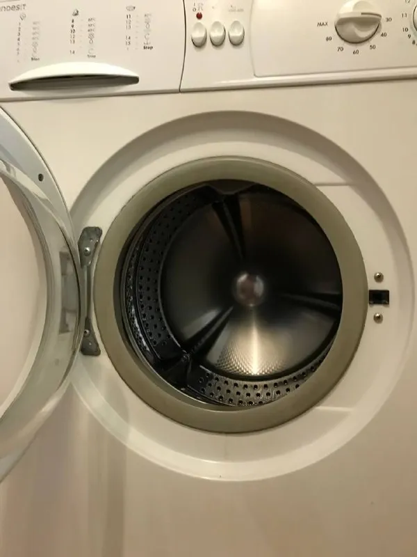 Стиральная машина indesit