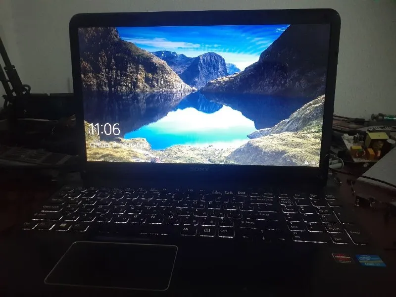 Ноутбук Sony Vaio SVE151