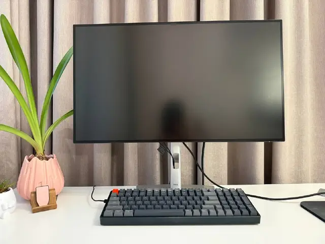 Монитор Dell UltraSharp 27 USB-C Hub Monitor — Батуми — 300 $