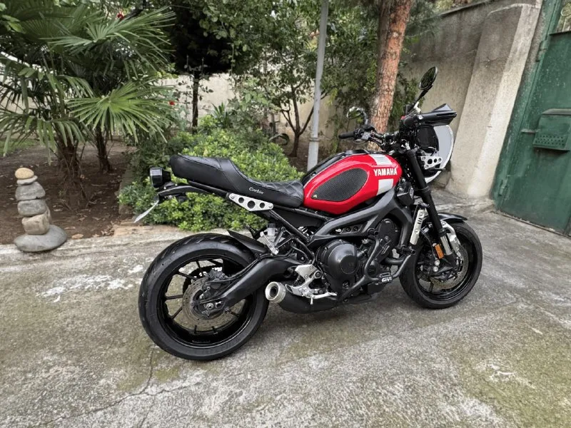 Yamaha XSR 900