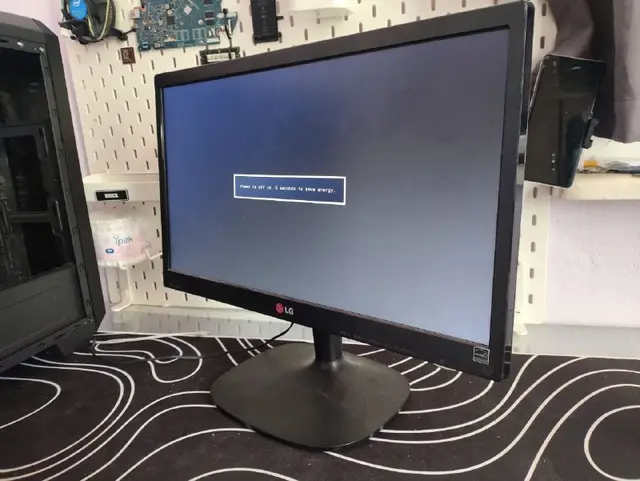 Моник LG (20M35A-B) — Батуми — 80 ₾