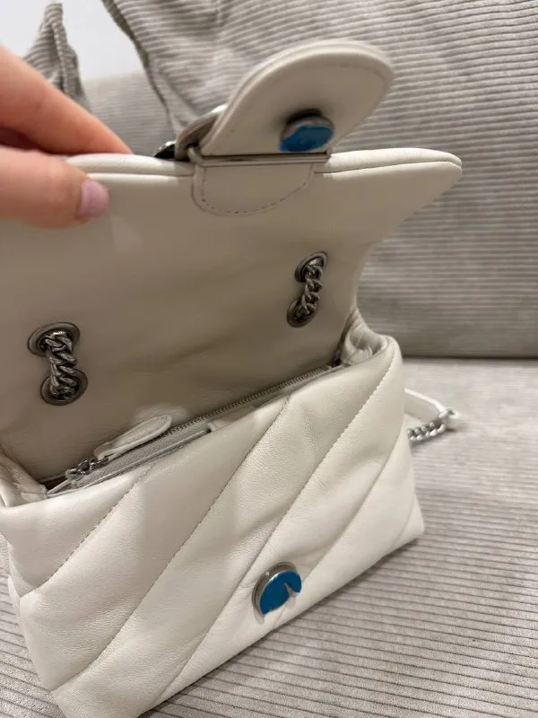 Сумку Pinko
