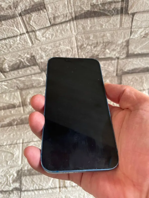 IPhone 13 (128 GB)