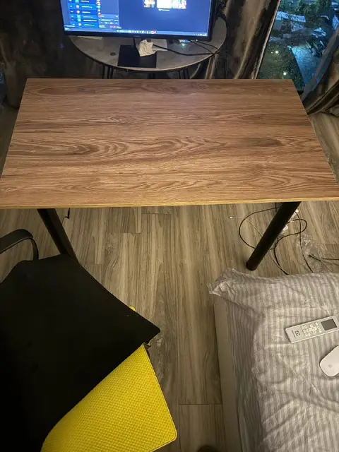 Стол — Батуми — 120 ₾