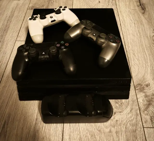 PlayStation 4 Pro 1 TB — Батуми — 560 ₾