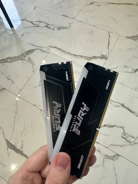 Kingston Fury Beast DDR4 32GB (2×16GB) 3600MHz — Батуми — 600 ₾
