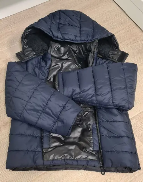 Куртка на мальчика 4-5 лет — Батуми — 20 ₾