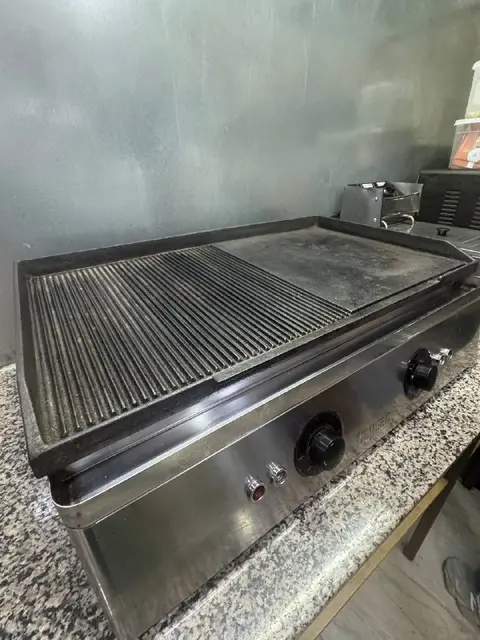 Электрическая настольная жарочная поверхность Baysan — Батуми — 700 ₾