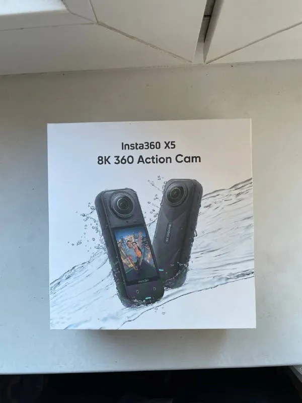 Камера insta 360×5