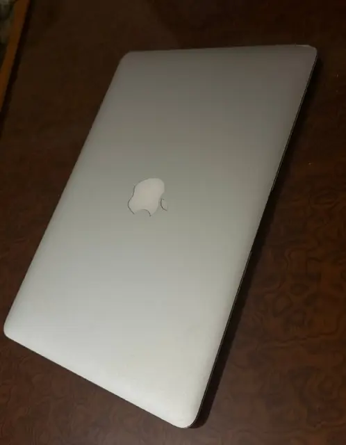 MacBook Air 13.6 2017 — Ереван — 85 000 ֏