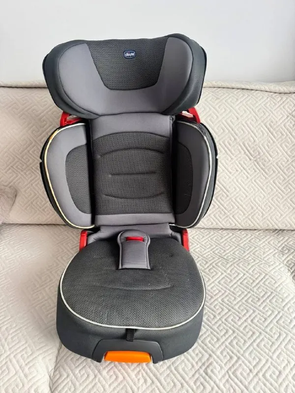 Детское автокресло Chicco