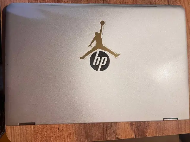 HP ENVY x360 Convertible 15aq003ur — Батуми — 950 ₾
