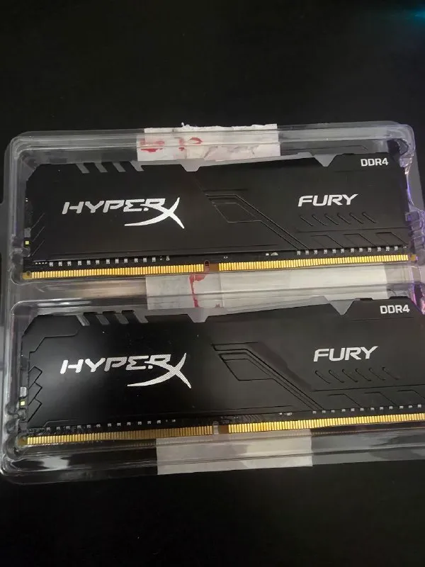 Комплект оперативной памяти HyperX Fury RGB 16GB (2×8GB) DDR4-3600