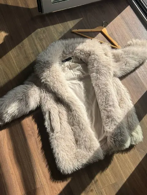 Женская шуба из искусственного меха Zara — Batumi — 50 ₾