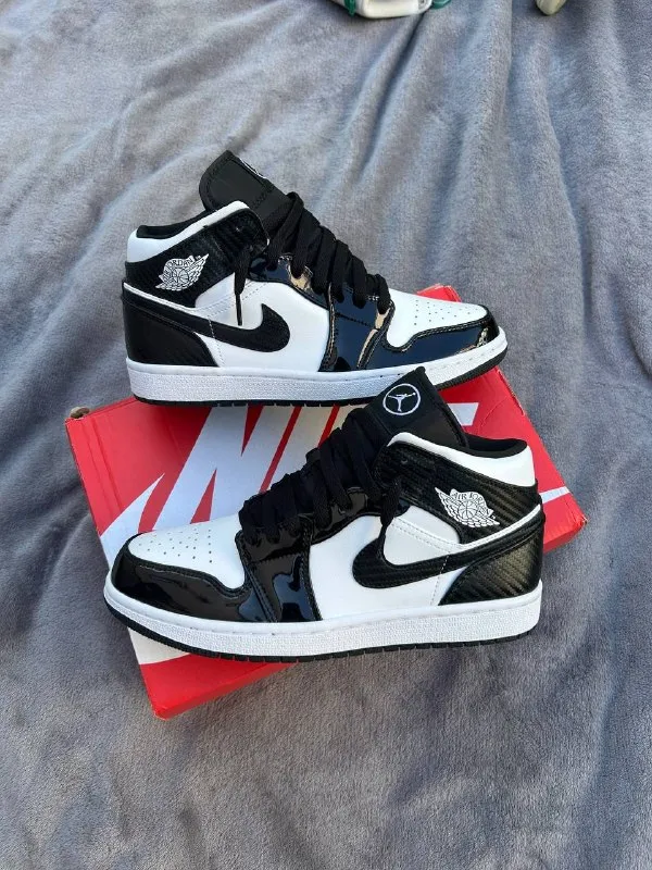 Кроссовки Nike Air Jordan 1 Mid «Carbon»