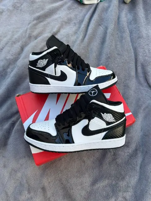 Кроссовки Nike Air Jordan 1 Mid «Carbon» — Минск