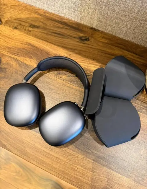 Airpods max — Batumi — 599 ₾