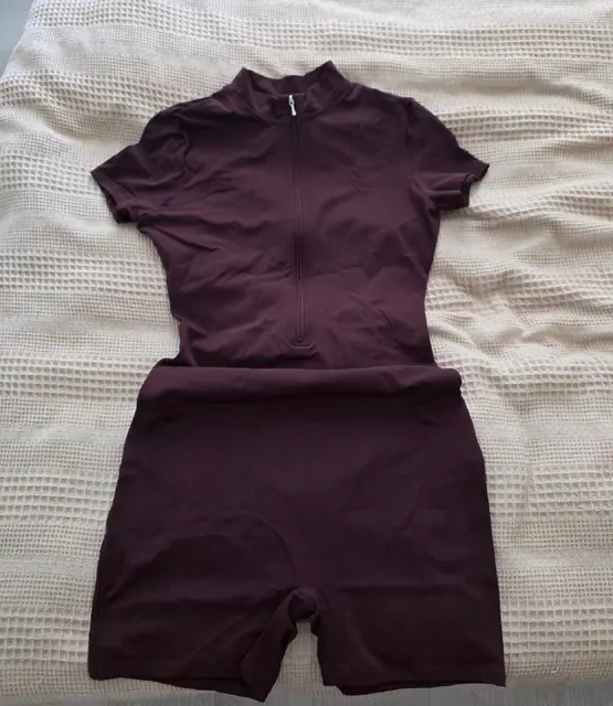 Комбинезон — Батуми — 10 ₾