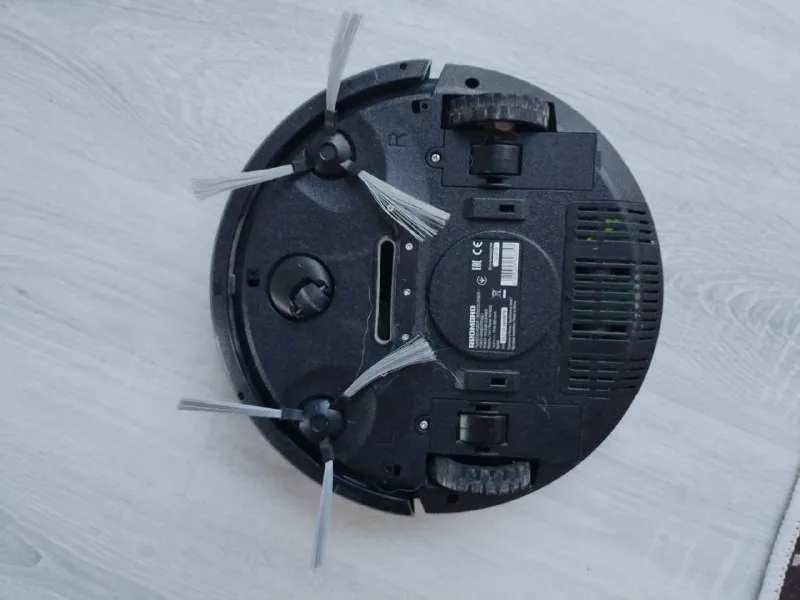 Робот-пылесос Redmond RV-R350