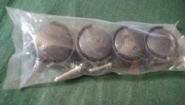 Комплект колёсиков от рейла для одежды — Batumi — 10 ₾