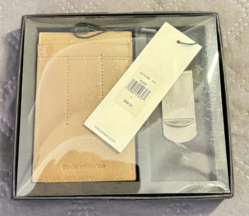 Визитница Calvin Klein