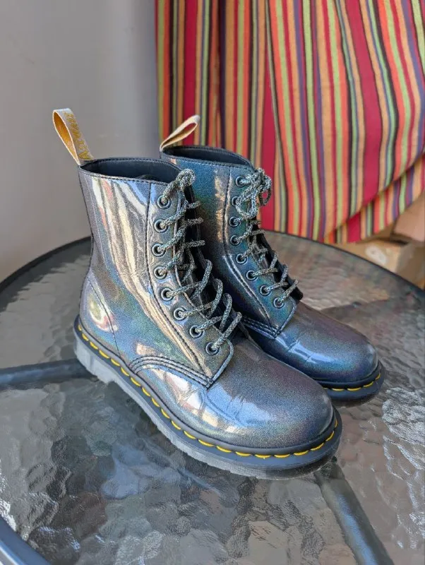 Женские ботинки Dr.Martens 1460 VEGAN