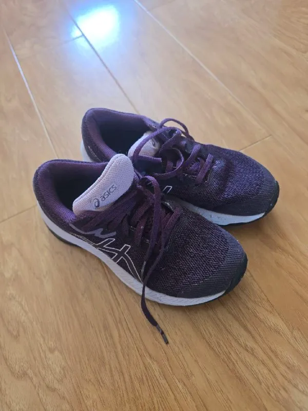Кроссовки Asics