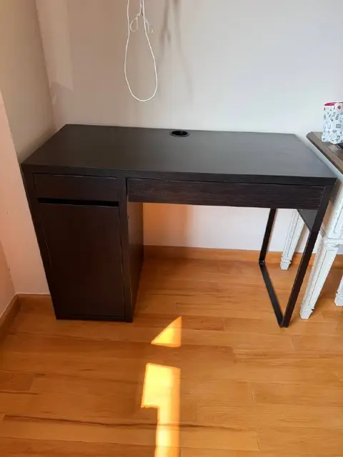 Книжный шкаф Икеа — Tbilisi — 150 ₾