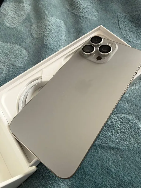 IPhone 15 pro max 256gb