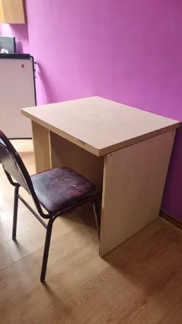 Table wood + chair — Тбилиси — 70 ₾