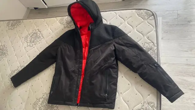 Зимняя куртка — Тбилиси — 60 ₾
