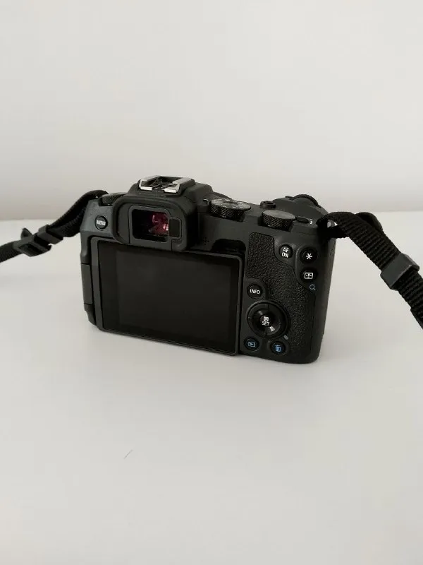 Фотоаппарат Canon EOS RP