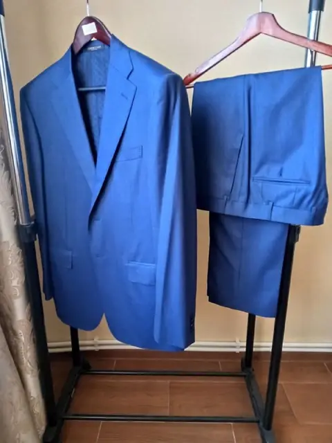 Corneliani — Ереван — 80 000 ֏