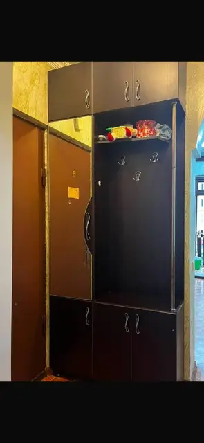 Шкаф в прихожей 250 лар — Батуми — 250 ₾