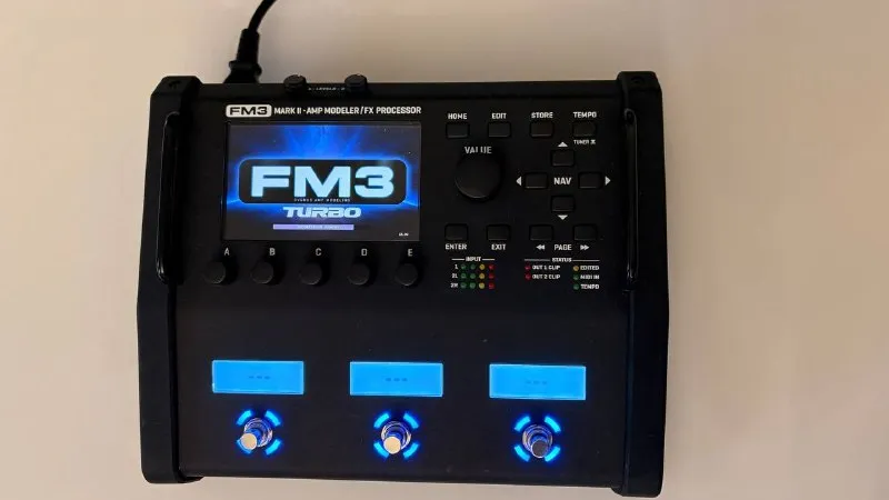Fractal Audio FM3 + педаль экспрессии EV-2