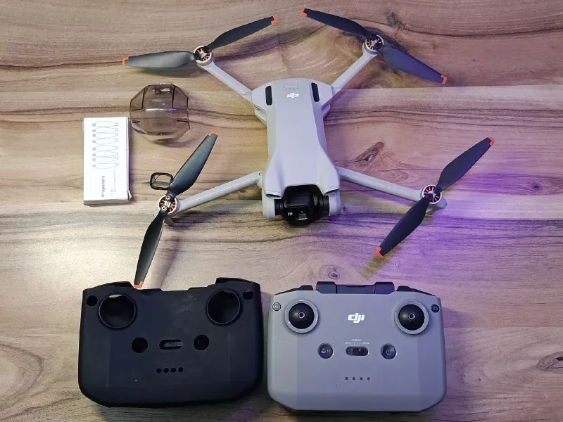 Комплект квадрокоптера DJI Mini 3