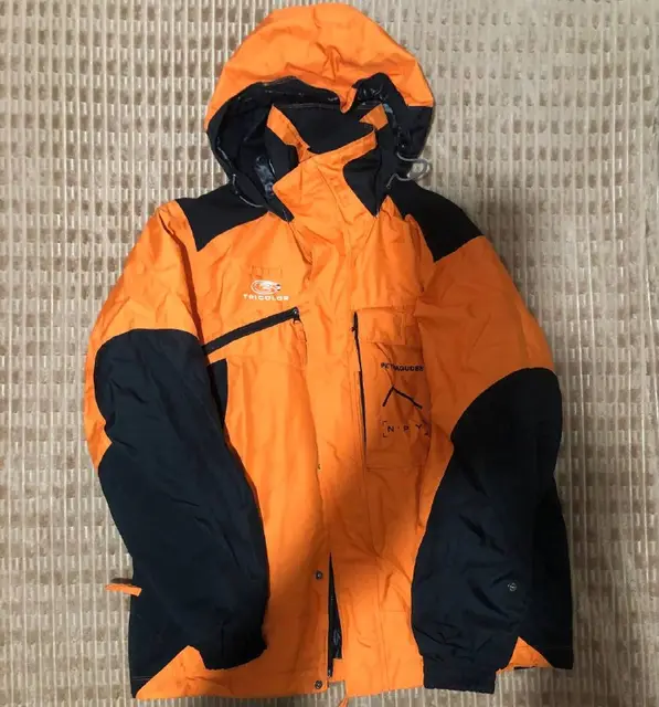 Куртка мужская тёплая непромокаемая — Батуми — 45 ₾