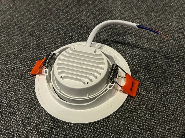 Точечные белые светильники (7W) — Тбилиси — 250 ₾
