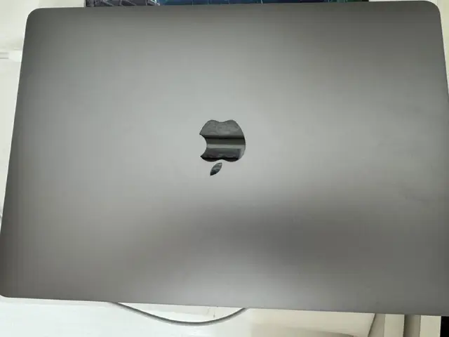 MacBook Pro 13 (2020 года) — Astana — 220,000 ₸