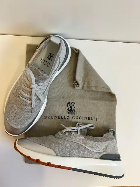 BRUNELLO CUCINELLI — Tbilisi — 250 ₾