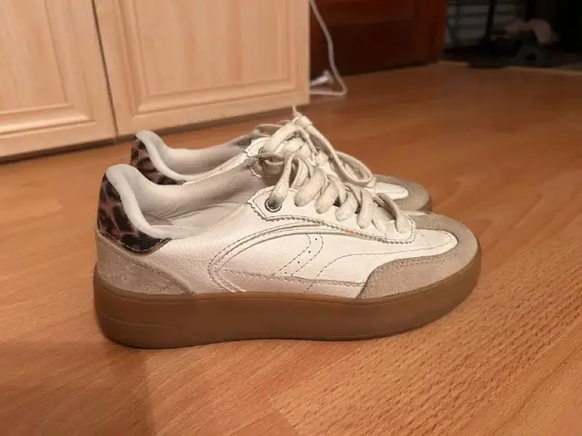 Кроссовки женские ZARA — Тбилиси — 10 ₾