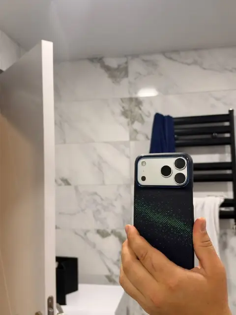 Чехол питака оригинальный с коробкой для iPhone 18 pro — Batumi — 150 ₾