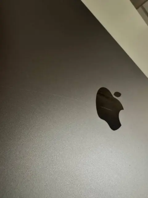 MacBook Air M2 8/256 GB — Belgrade — 70,000 din